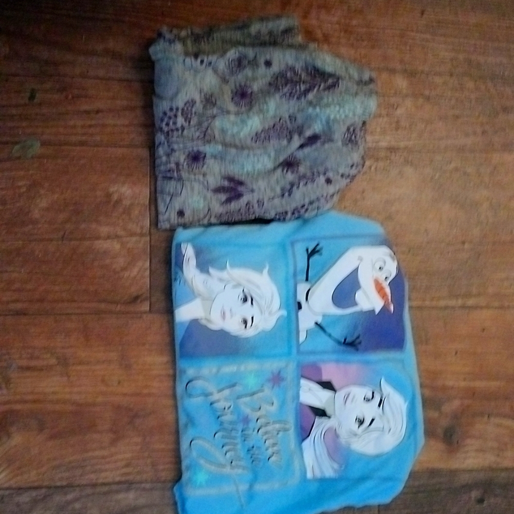1 shirt and 1 pair of pants.